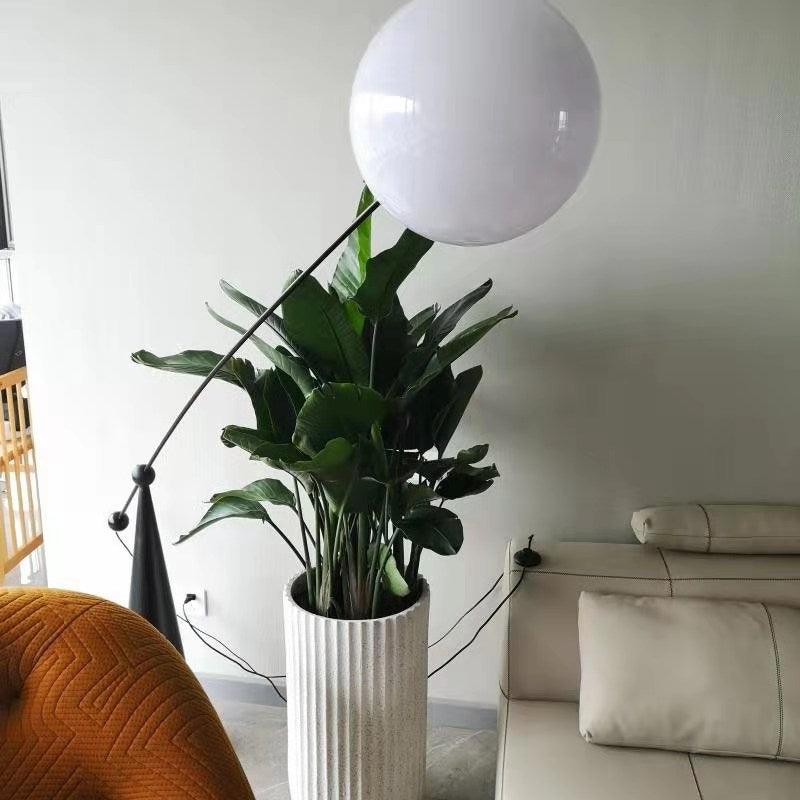 VERA | Lampadaire boule en verre élégant pour une ambiance moderne et chaleureuse