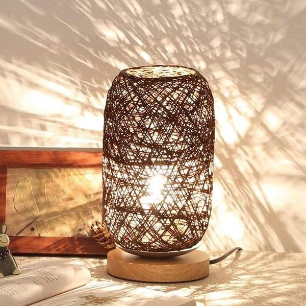 ROTIN | Lampe de chevet en rotin naturel au design chaleureux et apaisant