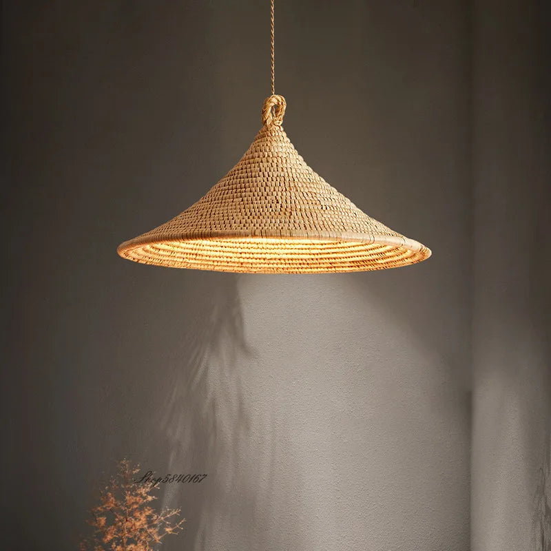 Suspension en rotin | Plafonnier conique au design asiatique